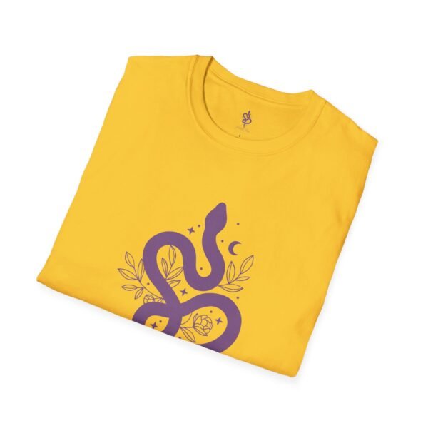 Stylish Unisex Snake T-Shirt - Nature Lover Gift T-shirt - Image 52