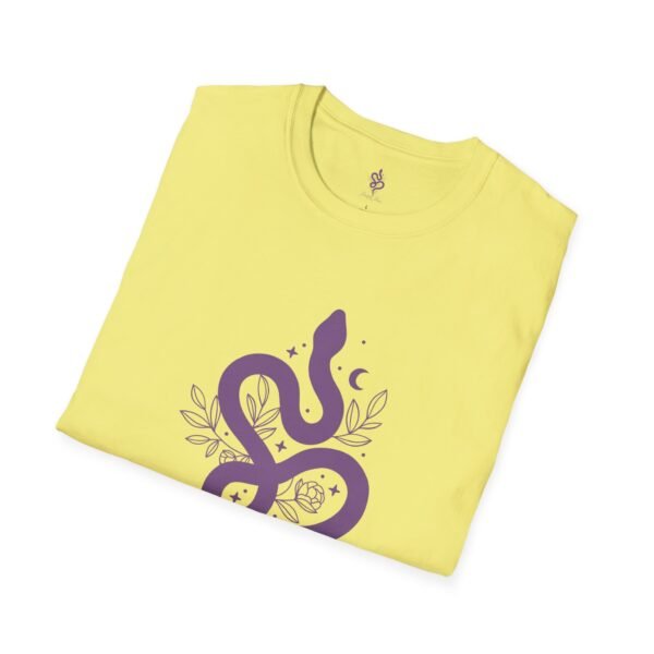 Stylish Unisex Snake T-Shirt - Nature Lover Gift T-shirt - Image 46